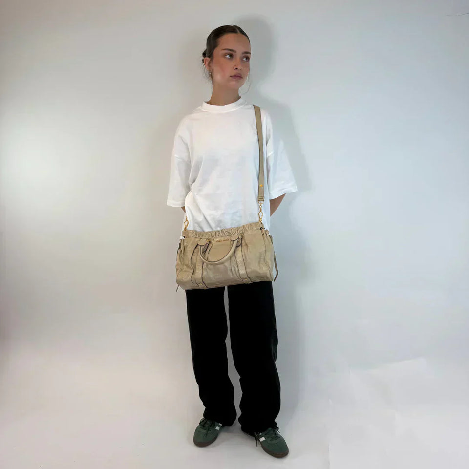 Pre-owned Miu Miu handbag Vitello Lux with shoulder strap made of beige leather