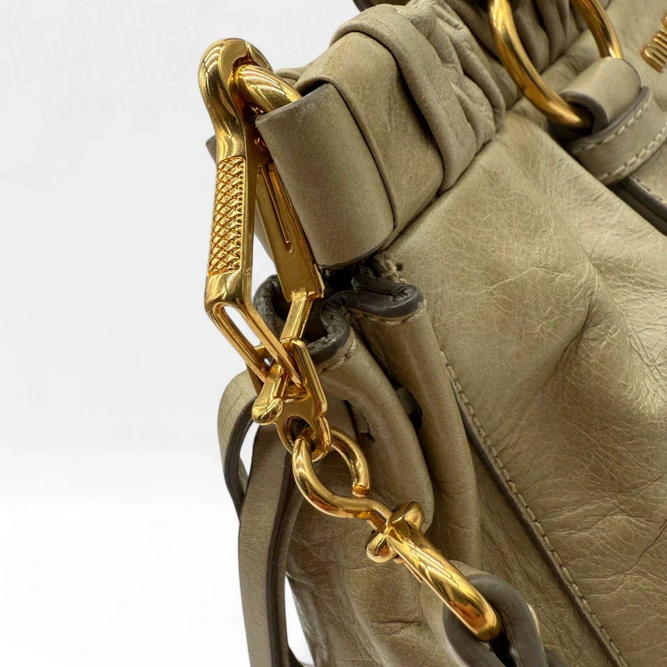 Pre-owned Miu Miu handbag Vitello Lux with shoulder strap made of beige leather