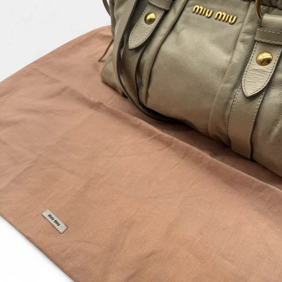 Pre-owned Miu Miu handbag Vitello Lux with shoulder strap made of beige leather